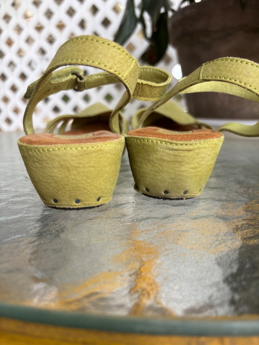 Vialis closed toe shoe - Picture 4 of 7